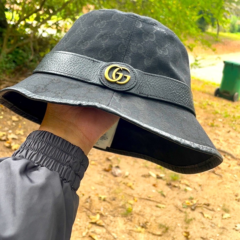 Gucci bucket hat